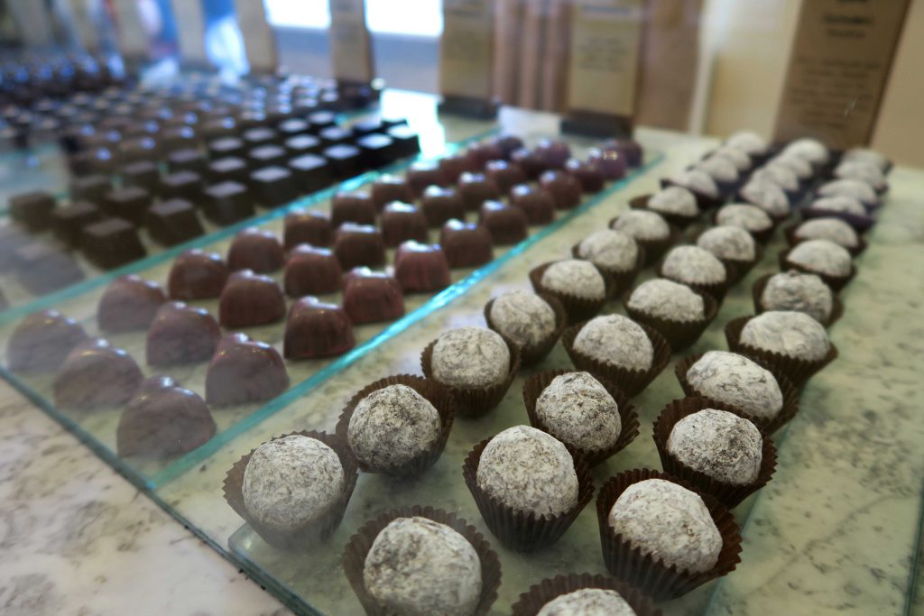 2 Spice Route Paarl South Africa Chocolate- www.beautybutterflies.de