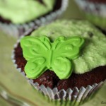 Schoko-Mint Cupcakes mit After-Eight und Schmetterlingen