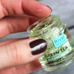 Gel und Kügelchen bei Mischhaut | Rival de Loop Green Tea